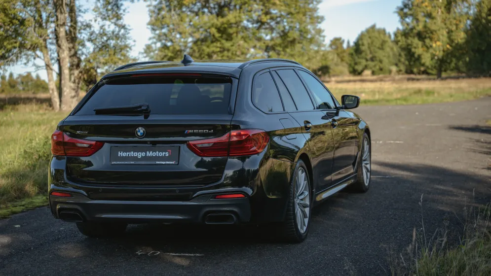 BMW M550d xDrive Touring, M-TECH-14
