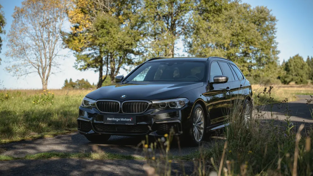BMW M550d xDrive Touring, M-TECH-5