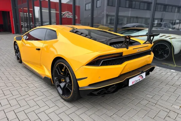 apcorse-lamborghini-hracan-lp610-4-01-09.jpg