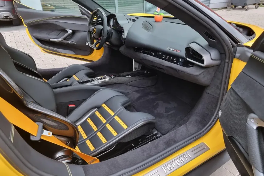 Ferrari 296 GTB LIFT JBL Carbon ADAS-20