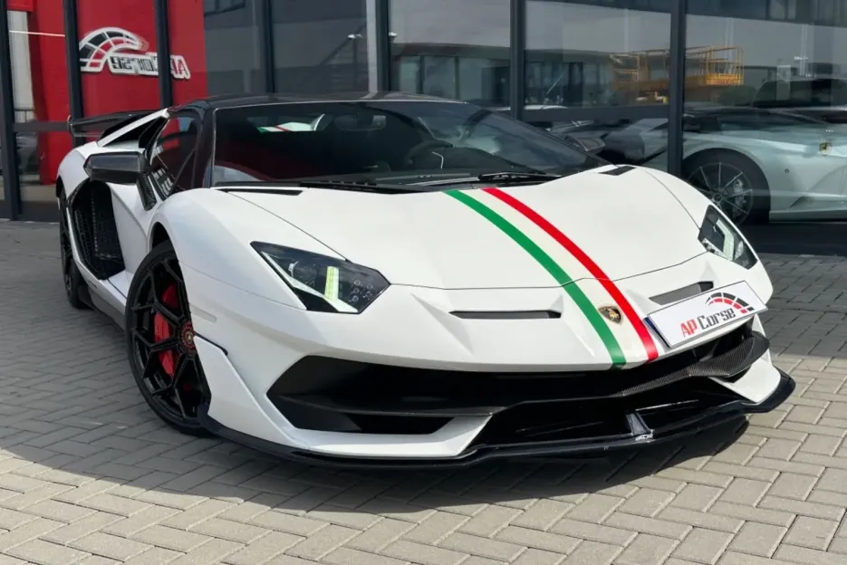 apcorse-lamborghini-aventador-svj-roadster-tricolore-01-01.jpg