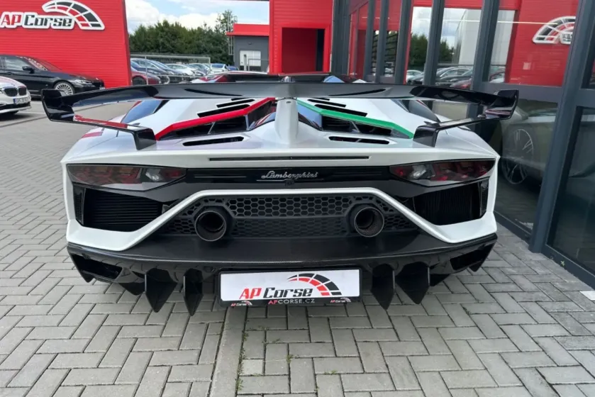 Lamborghini Aventador SVJ Roadster FullCarbon Tricolore Lift-6