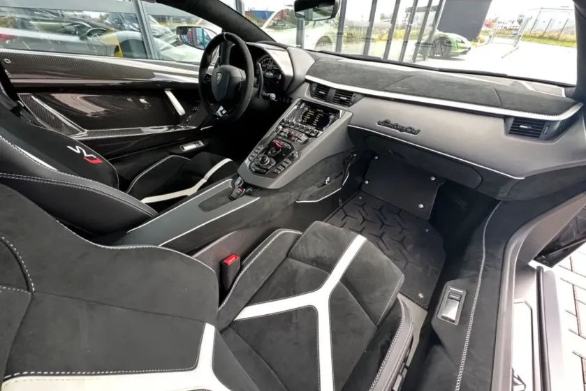 Lamborghini Aventador SVJ Roadster FullCarbon Tricolore Lift-20