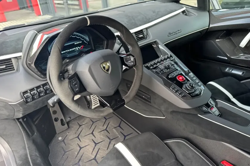 Lamborghini Aventador SVJ Roadster FullCarbon Tricolore Lift-17