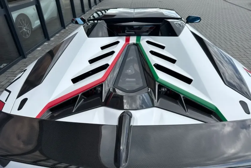 Lamborghini Aventador SVJ Roadster FullCarbon Tricolore Lift-8