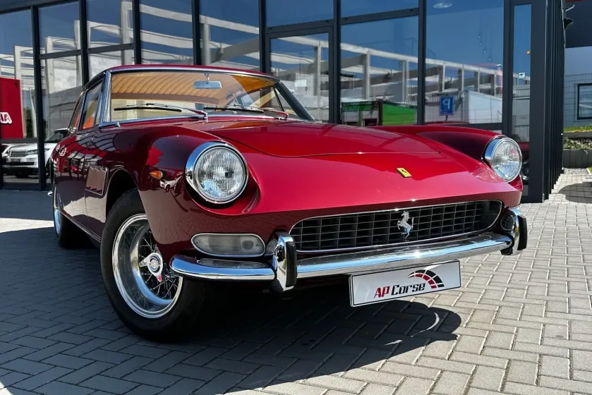 Ferrari 330 GT 2+2 series 2-0