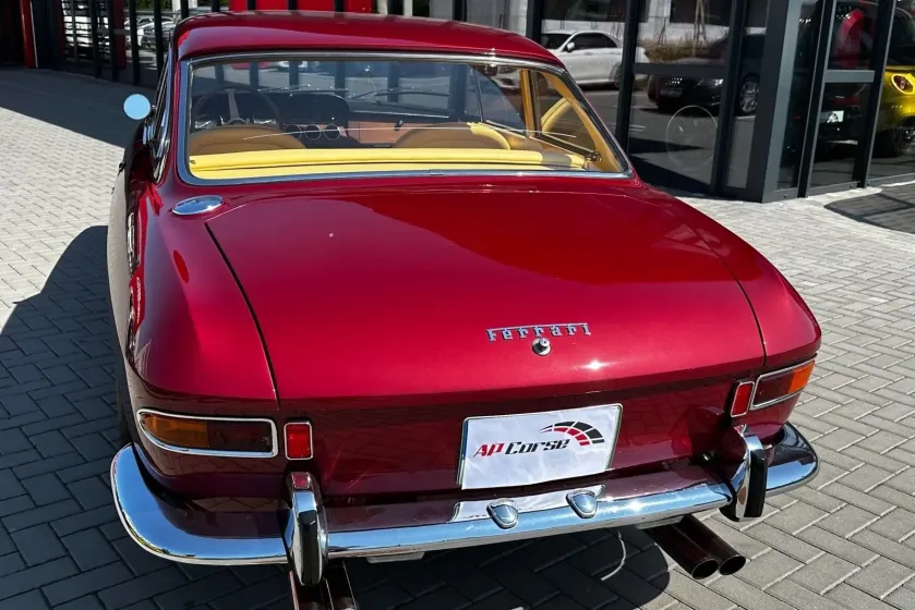 Ferrari 330 GT 2+2 series 2-4
