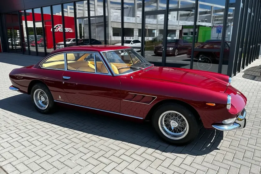 Ferrari 330 GT 2+2 series 2-5