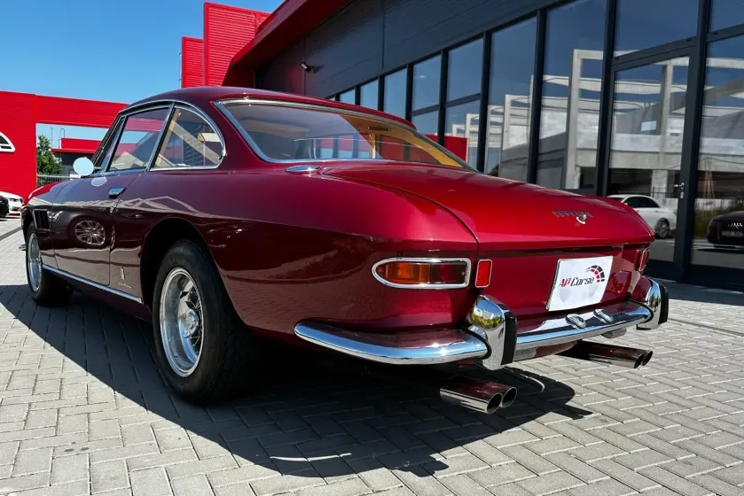 Ferrari 330 GT 2+2 series 2-6