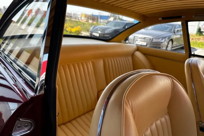 Ferrari 330 GT 2+2 series 2-13