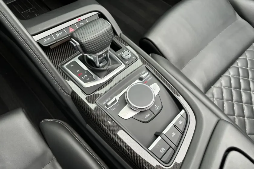 Audi R8 Spyder V10 Performance B&O Laser-13