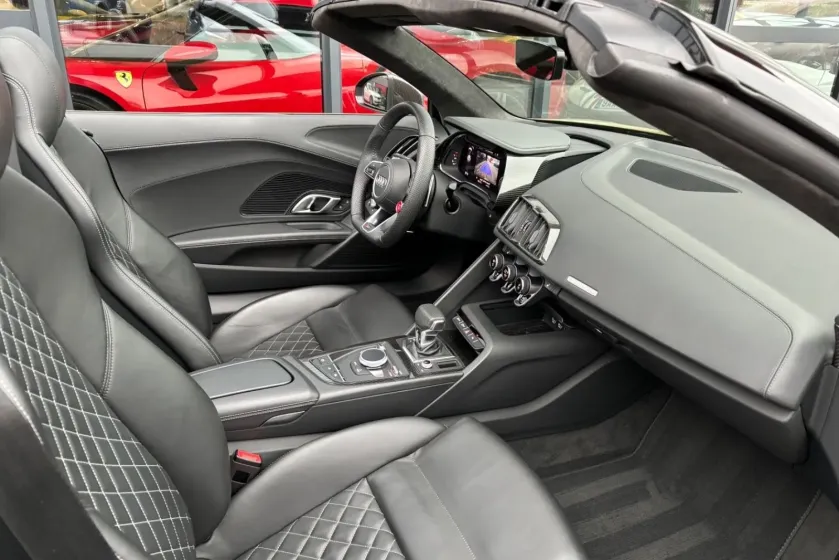 Audi R8 Spyder V10 Performance B&O Laser-14