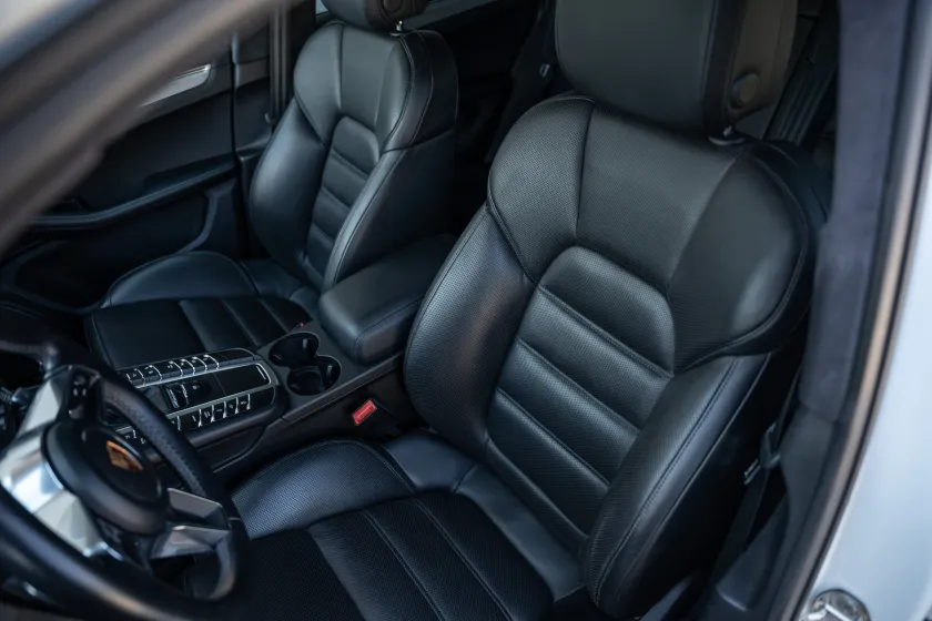 Porsche Macan 3.6 V6 Turbo Performance Package-9
