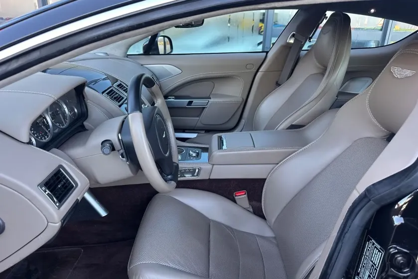Aston Martin Rapide 6.0 V12 Touchtronic-10