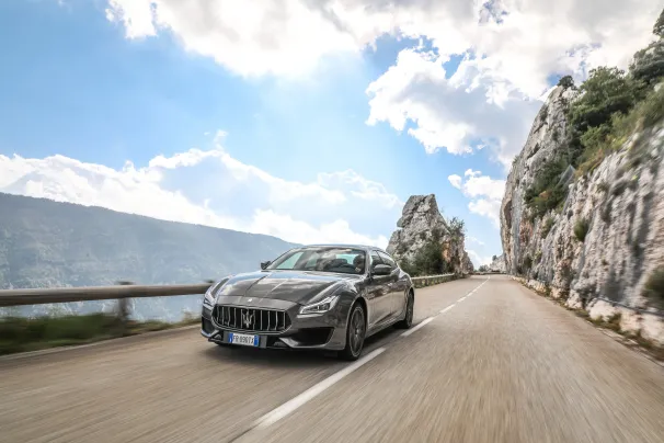 maserati-quattroporte-my19-s-q4-gransport.jpg